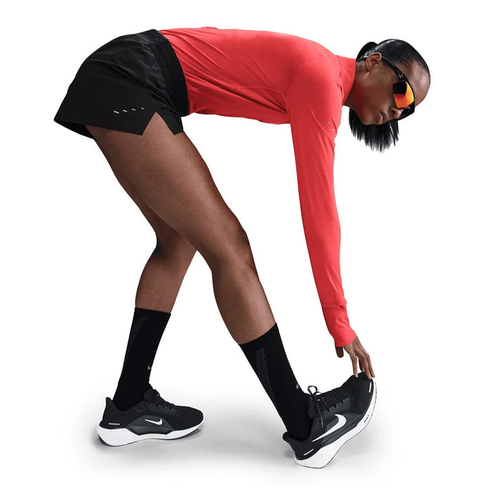 Nike Swift Dri-FIT Mid-Rise 2.5"  Shorts (Women's)